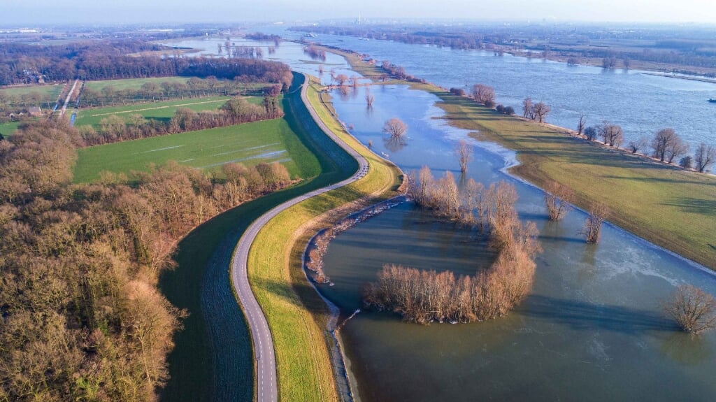 Waterschap Rivierenland onderhoudt ruim duizend kilometer aan rivierdijken en kades. (Foto: Waterschap Rivierenland/Peter Venema) 