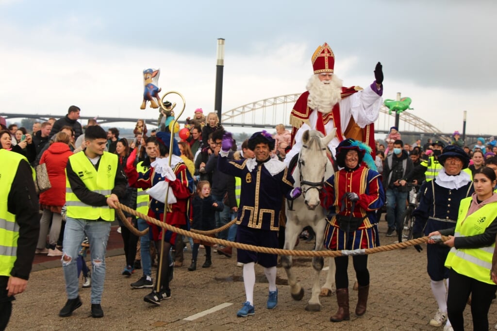 Sinterklaas tijdens zijn intocht in Nijmegen. (Foto: Eric van Haalen)