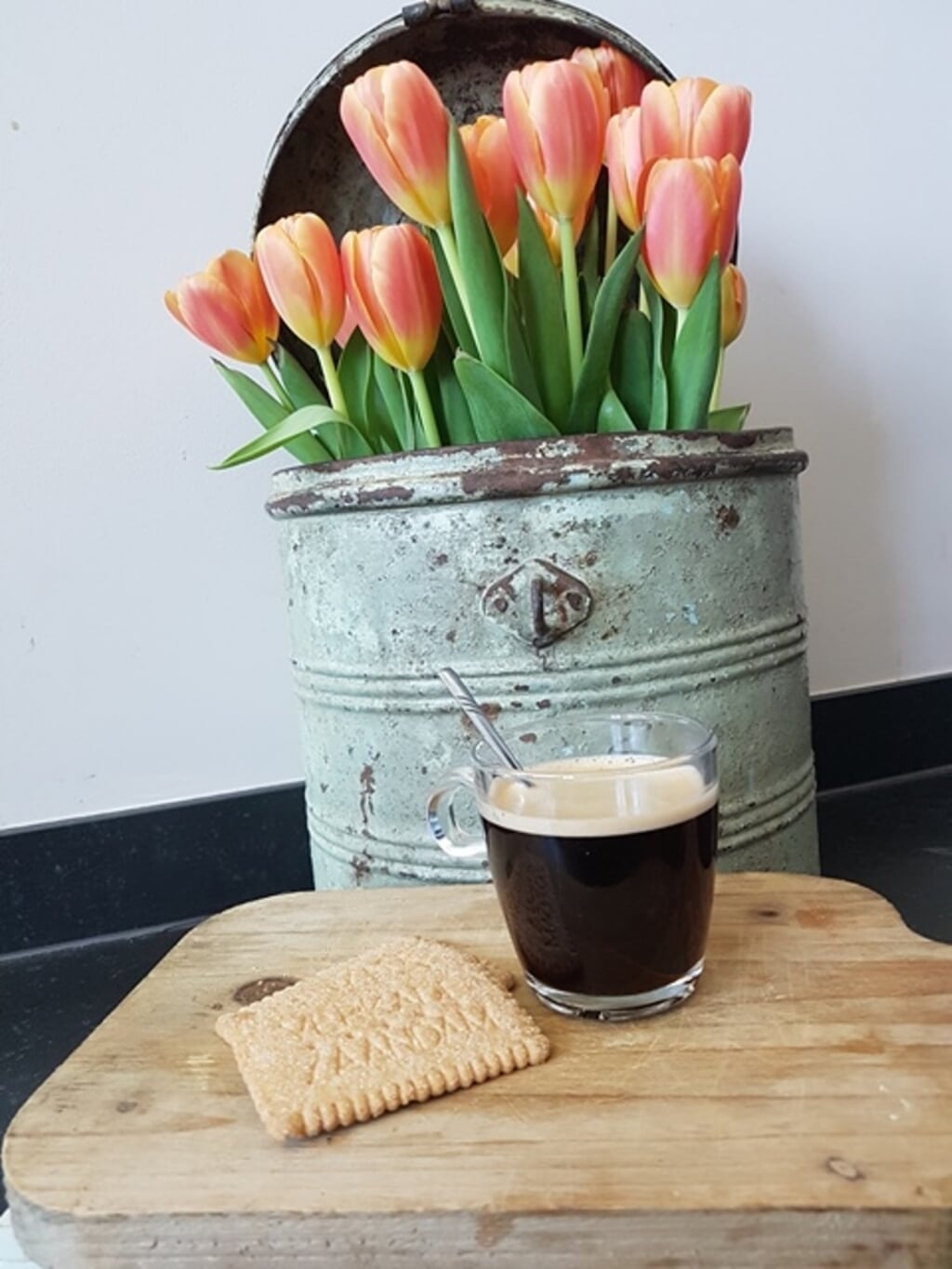 Koffie met koekjes. (Foto: Vrijwilliger Marikenhuis)