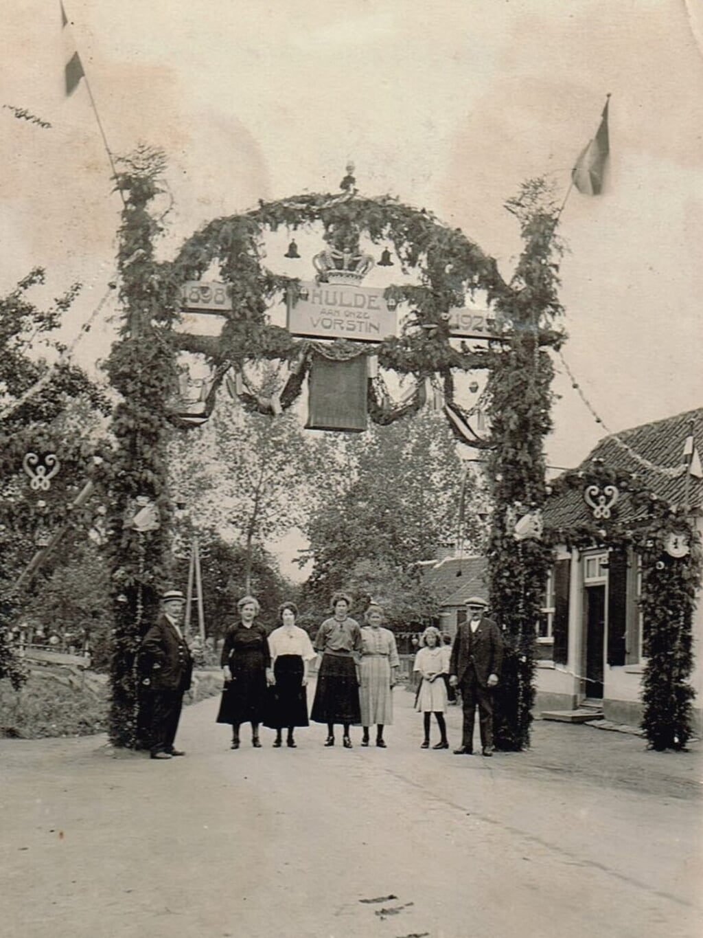 Viering Koninginnedag in Kesteren op 31 augustus 1923