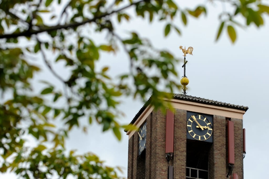 Het uurwerk van de Martinustoren vraagt om verlichting. (foto: Sjaak Veldkamp)