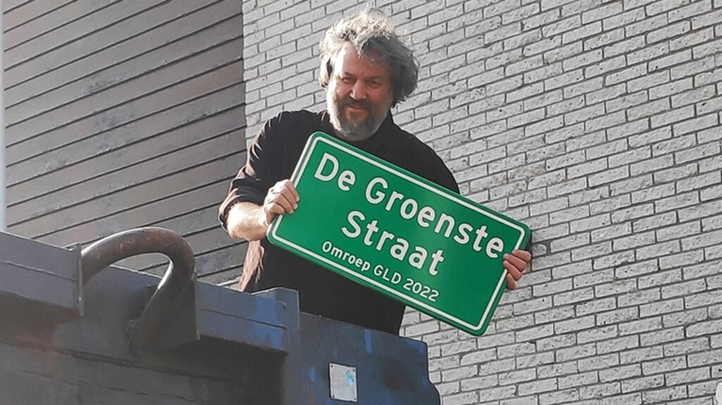 Rob Kleijs presenteert De Groenste Straat van Gelderland.