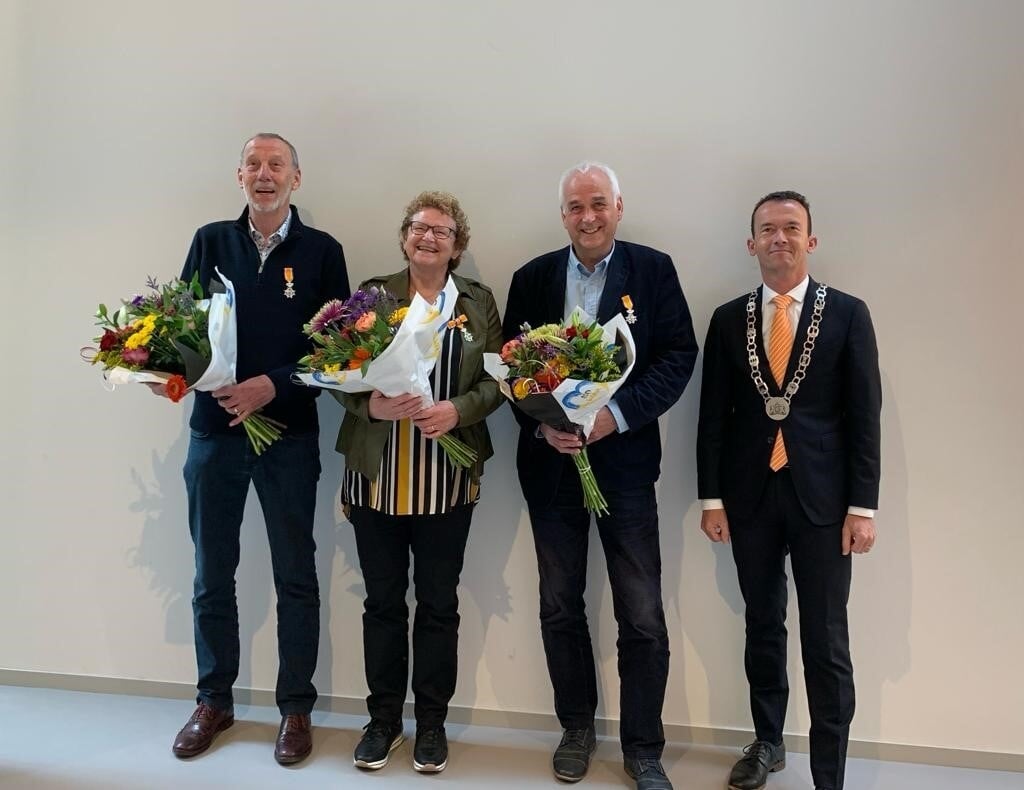 Babberich heeft er drie leden in de Orde van Oranje Nassau bij: Fred Burgers, Thea Wanders en Niko Wiendels