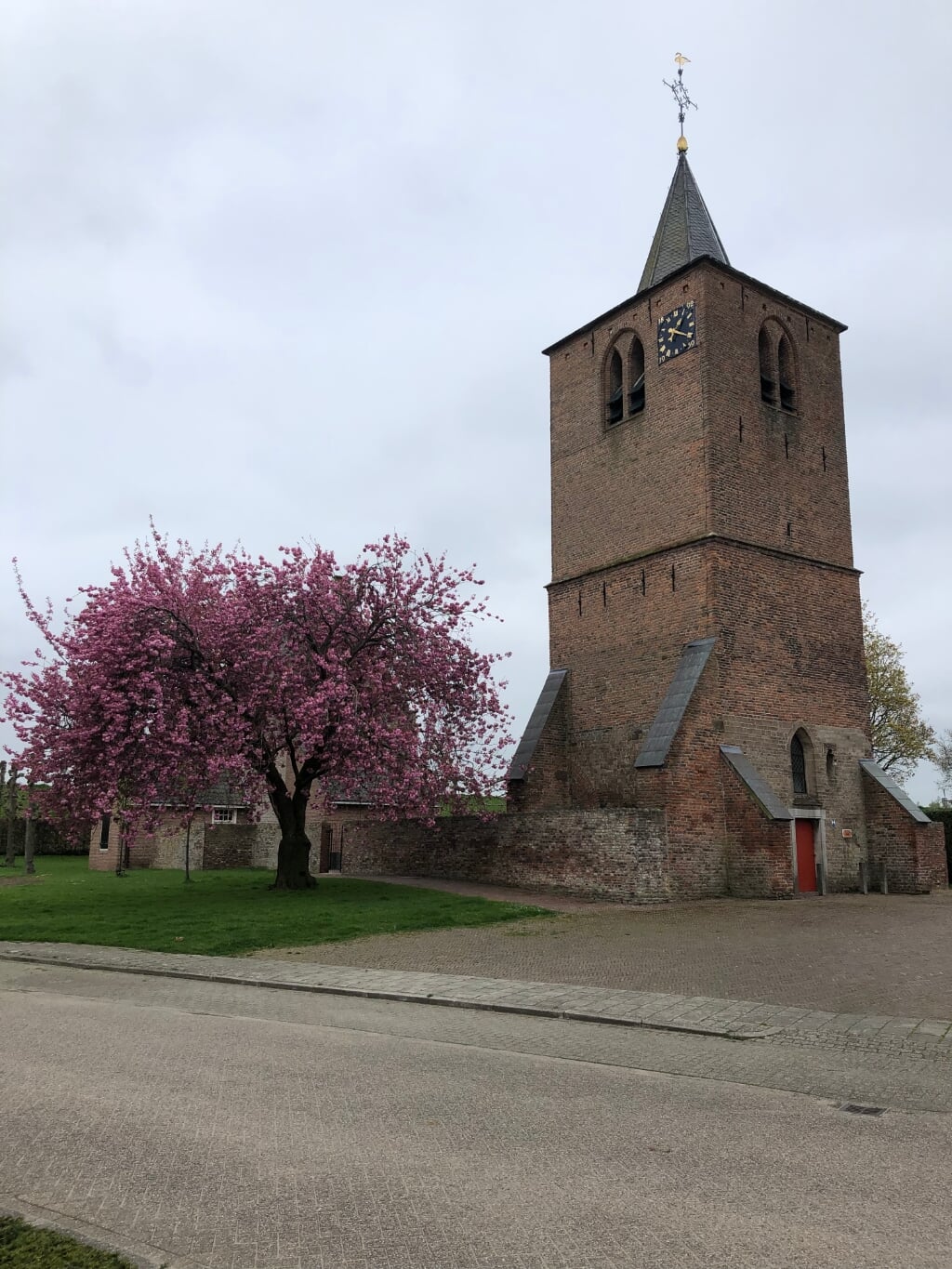 De kerk van Gendt. (foto: Lian Steenhof)