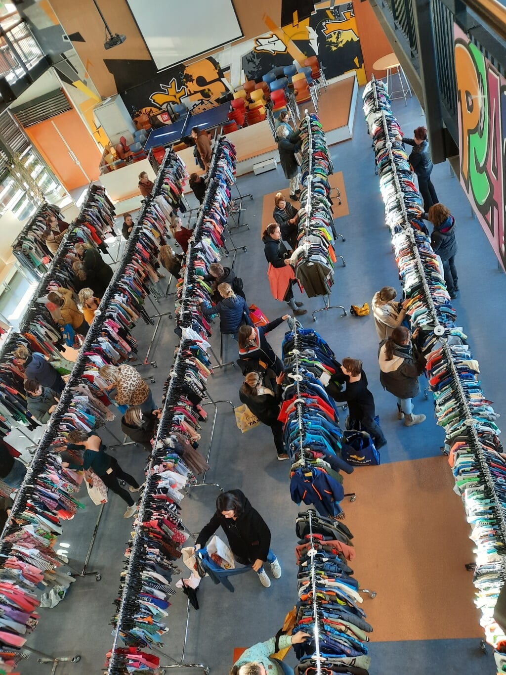Zaal Westeraam tijdens verkoopochtend. (foto: Esther Rutjes)