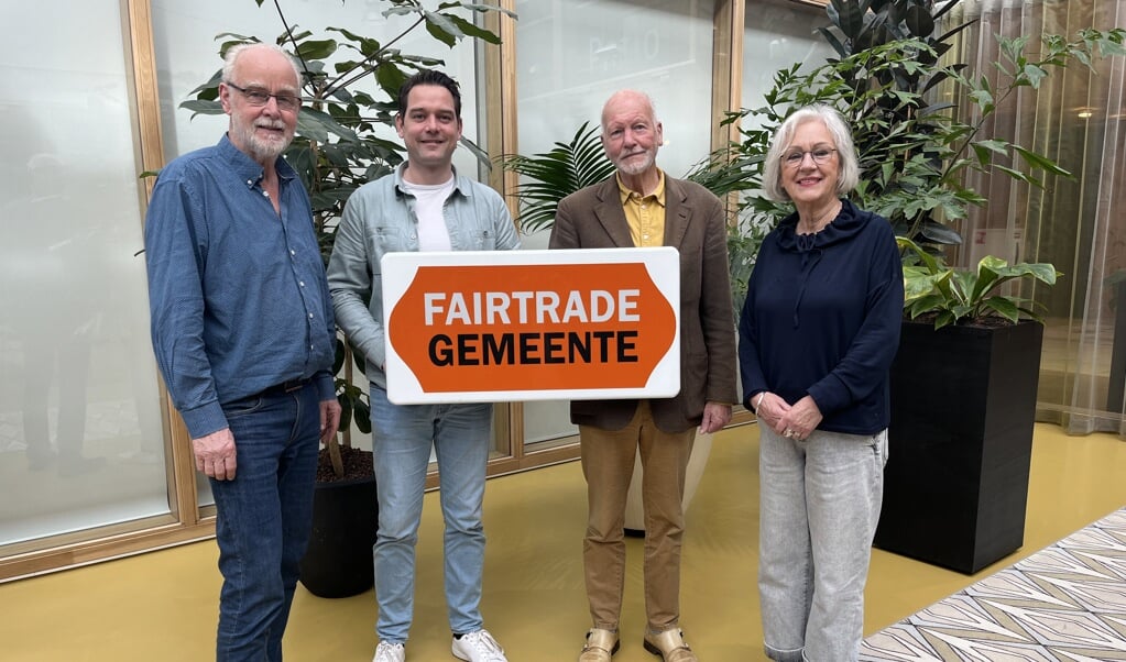 Gerard Broersen, Lars Grims, Ger Bouwman en Gerda Braamhaar" "Fairtrade is meer dan koffie en thee"