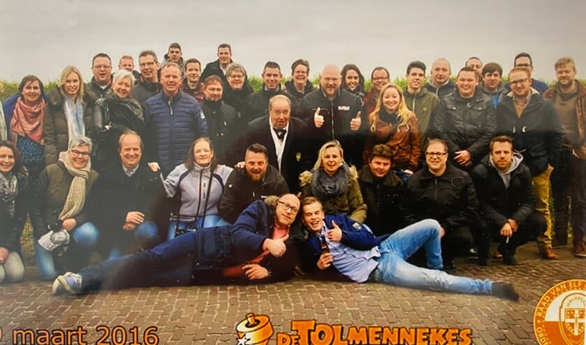Een foto van de uitwisseling tussen beide carnavalsverenigingen in maart 2016.
