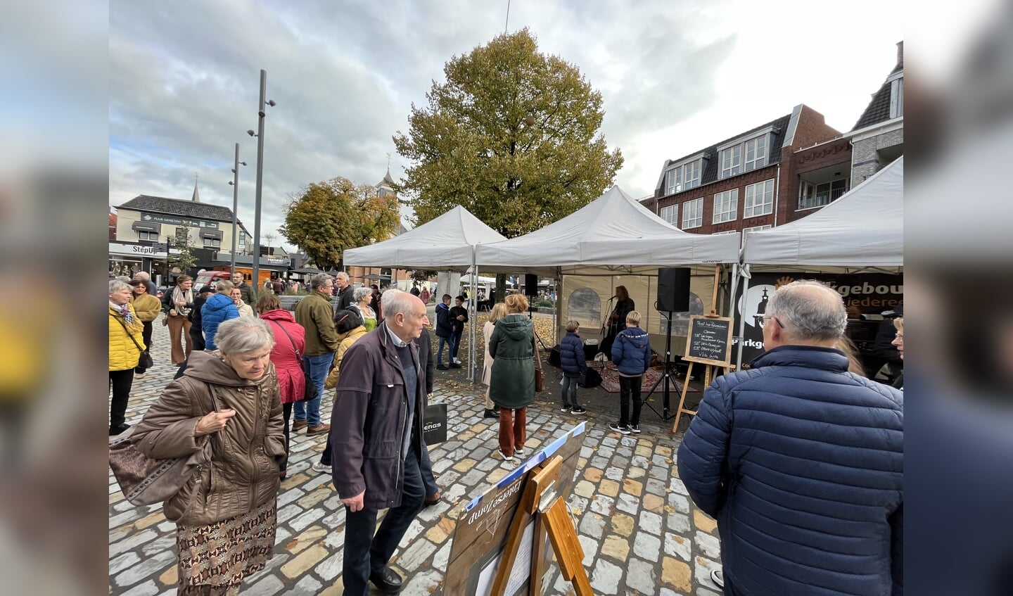 Het Hoge Walplein was een goed begin van een smaakvolle wandeling door het Rijssense winkelcentrum.