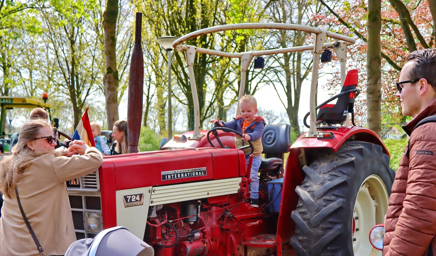 Koningsdag Rijssen als vanouds druk gezellig en zonnig