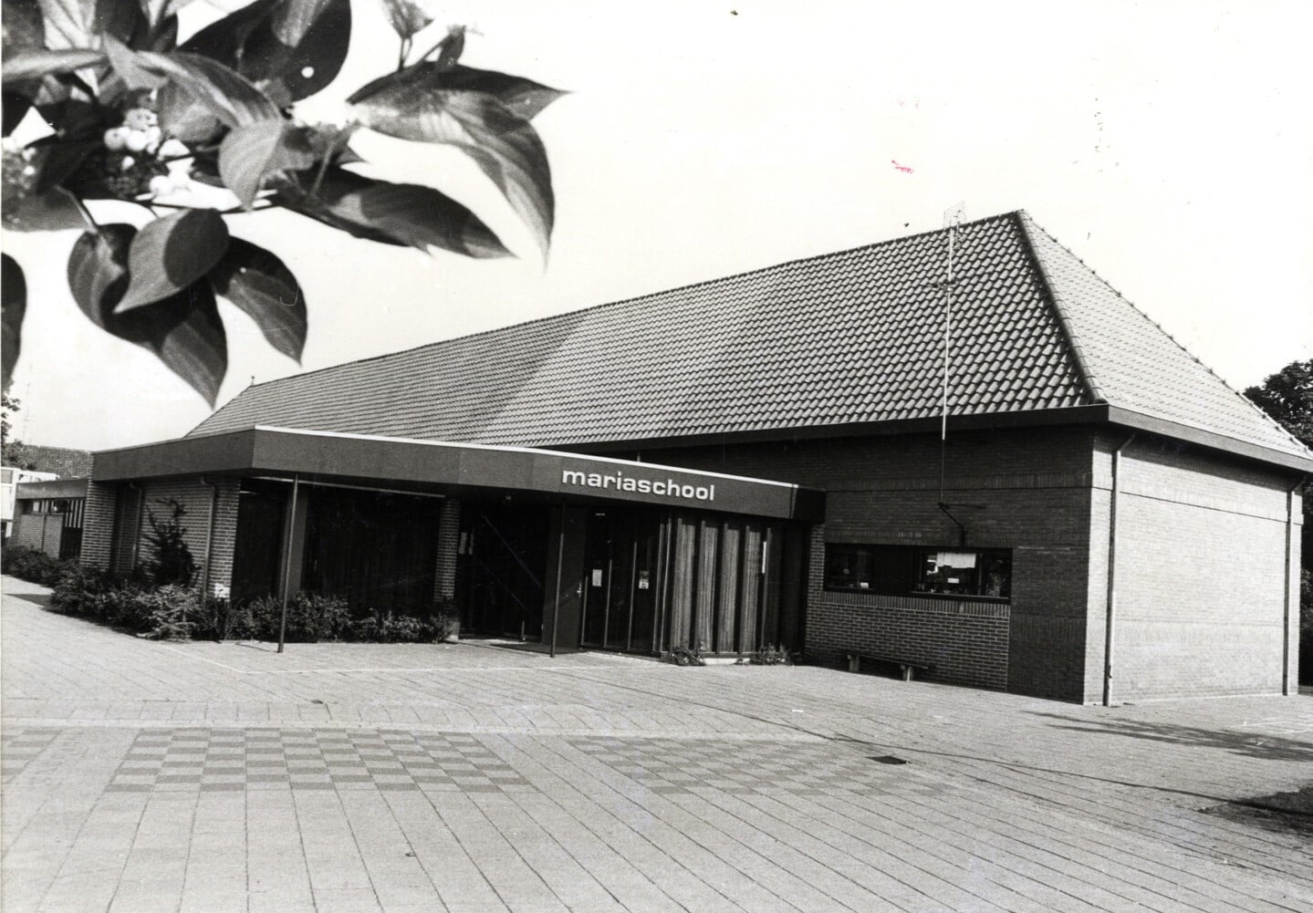 De Mariaschool in 1979 voor de grote verbouwing. 